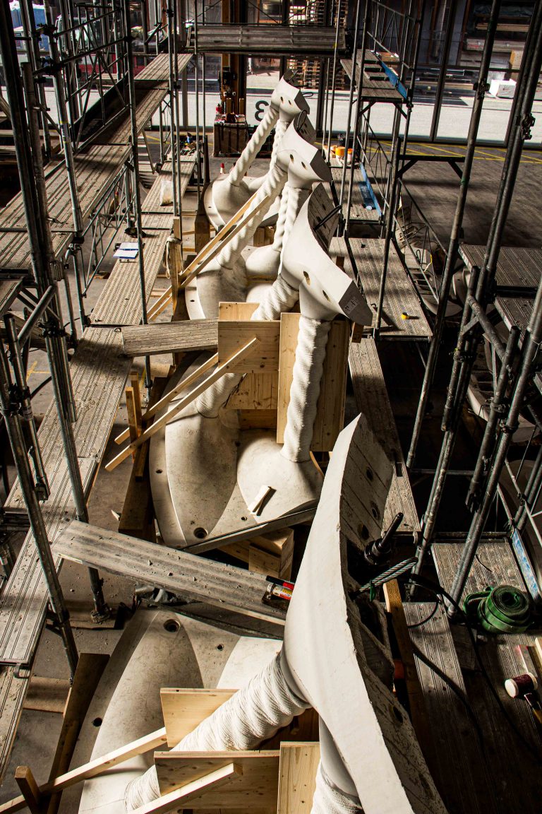 Zusammensetzen der einzelnen Elemente in einer Halle